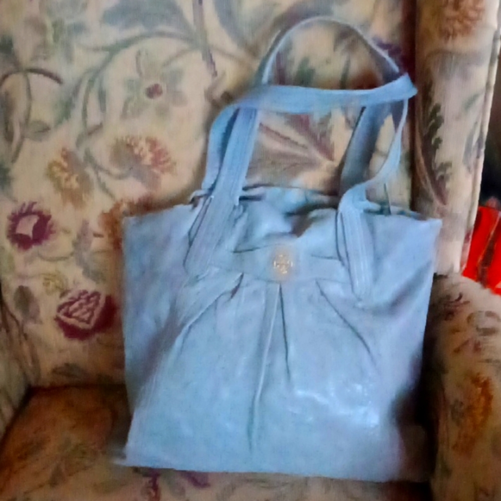 Tory Burch Awesome Gray Tote!